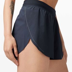 Find your pace high-rise lined short 3” navy